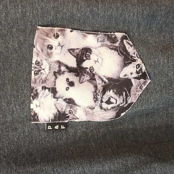 P2P 18.5" Cute Grey Cat T-shirt - Picture 2 of 4